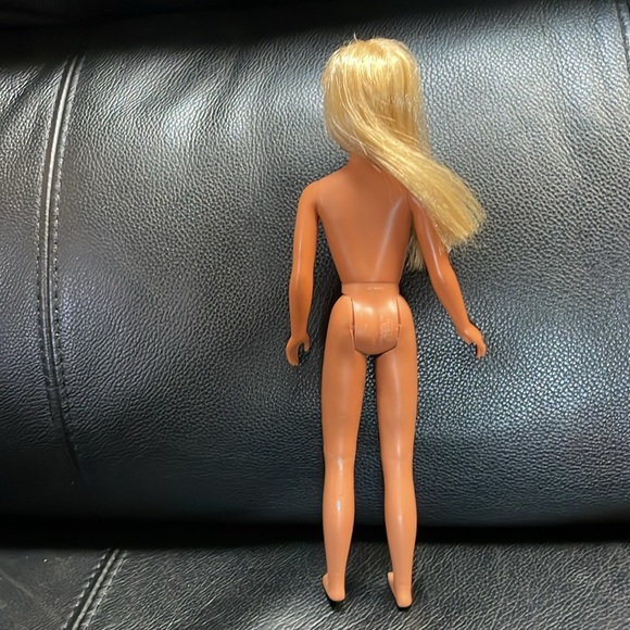 Vintage Malibu Skipper Twist and Turn Barbie Doll - Picture 5 of 12